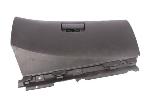 Dvířka přihrádky spolujezdce černé 9654373777