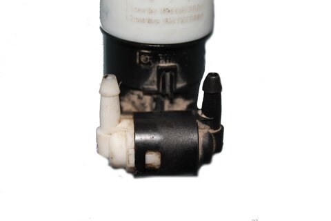 Motorek ostřikovačů (2 vývody)