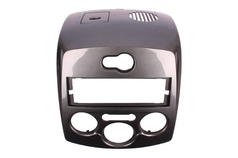 Střední kryt palubní desky