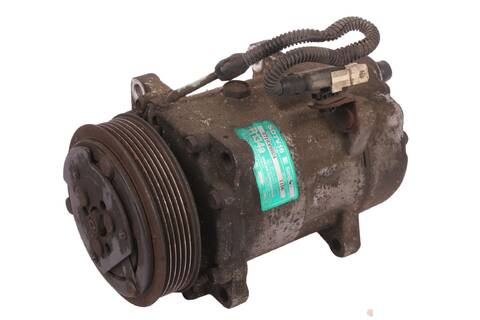 Kompresor klimatizace SD7V161106