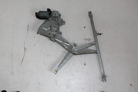 Stahovací mechanizmus dveří L P E