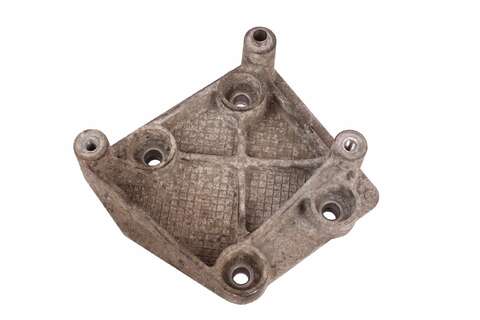 Držák kompresoru klimatizace