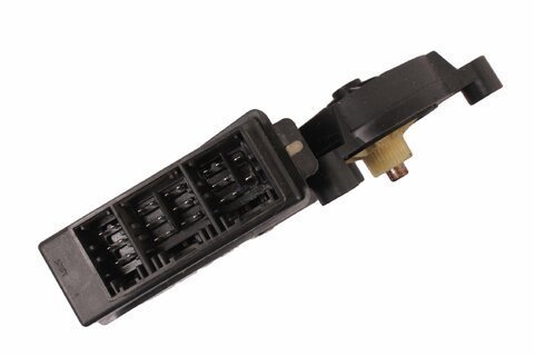 Motorek stahovačky přední pravý -2004