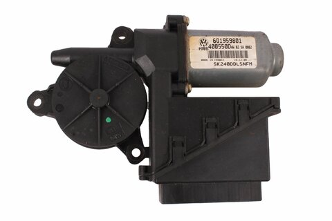 Motorek stahovačky přední levý -2004