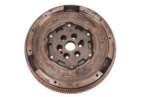 Dvouhmotový setrvačník 0532P7