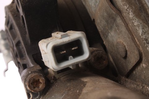 Levá přední stahovačka 3DV (hranatý konektor)