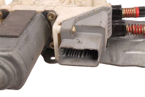 Pravá přední stahovačka (velký oválný konektor)