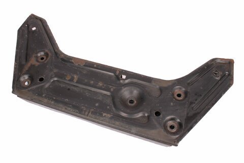 Nápravnice přední  (bez držáku výfuku)