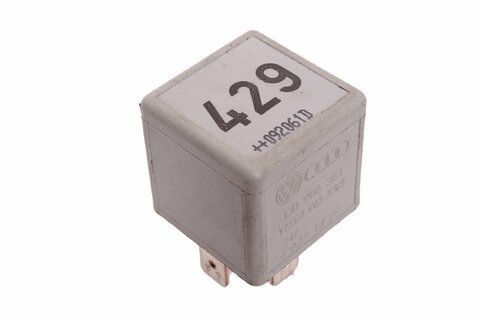 Relé elektrické (č.429) 1J0906381
