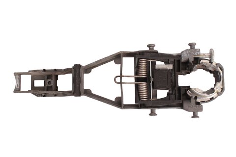 Třmen kliky levý 5J0837885B