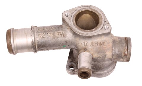 Příruba pro vozidla s topením se žhavící svíčkou 038121133A