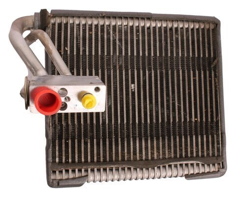 Výparník klimatizace s expanzním ventilem