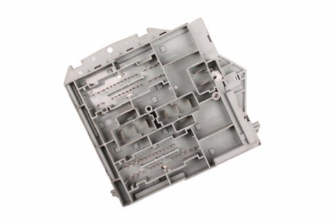 Pojistková skříňka motoru