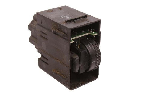 Tlačítko naklápění světel 6Y0919094C