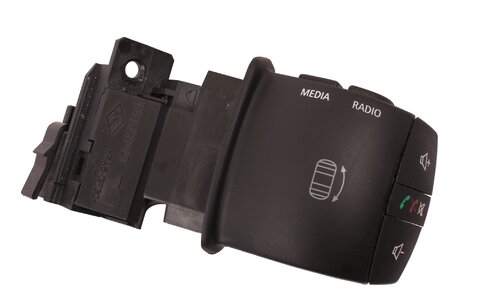 Ovládání autorádia pod volantem