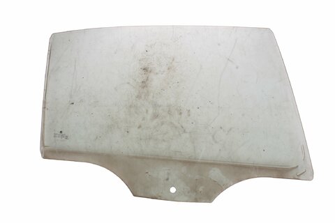 Sklo boční pravé zadní stahovací SEDAN zelené