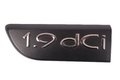 Nápis levé přední lišty dveří - 1.9 dCi - čený